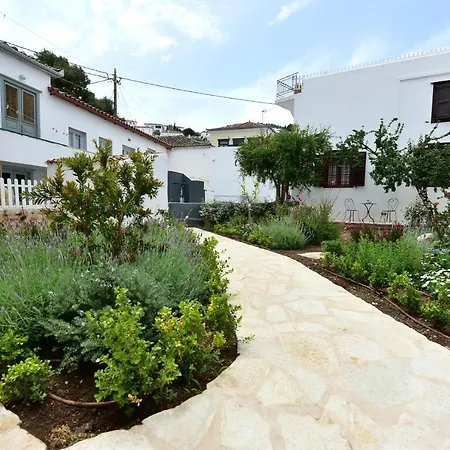 Unique Luxury Suites Hydra  Exterior photo