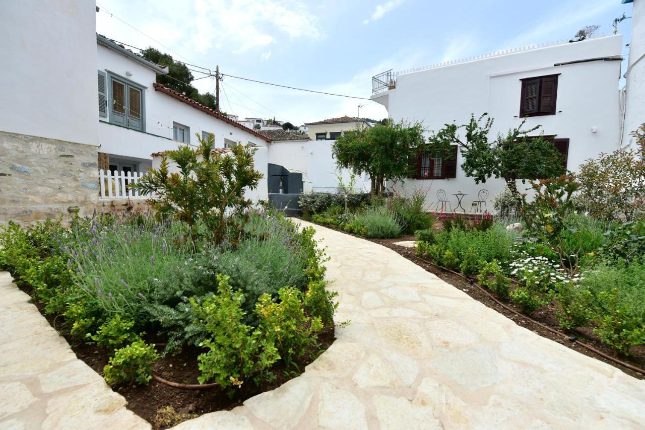 Unique Luxury * Hydra (Saronic Islands)